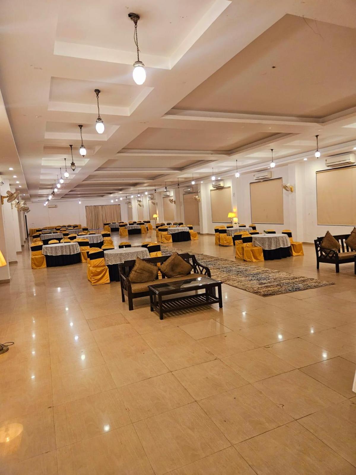 Corbett Tusker Trail Hotel Kashipur Exterior photo