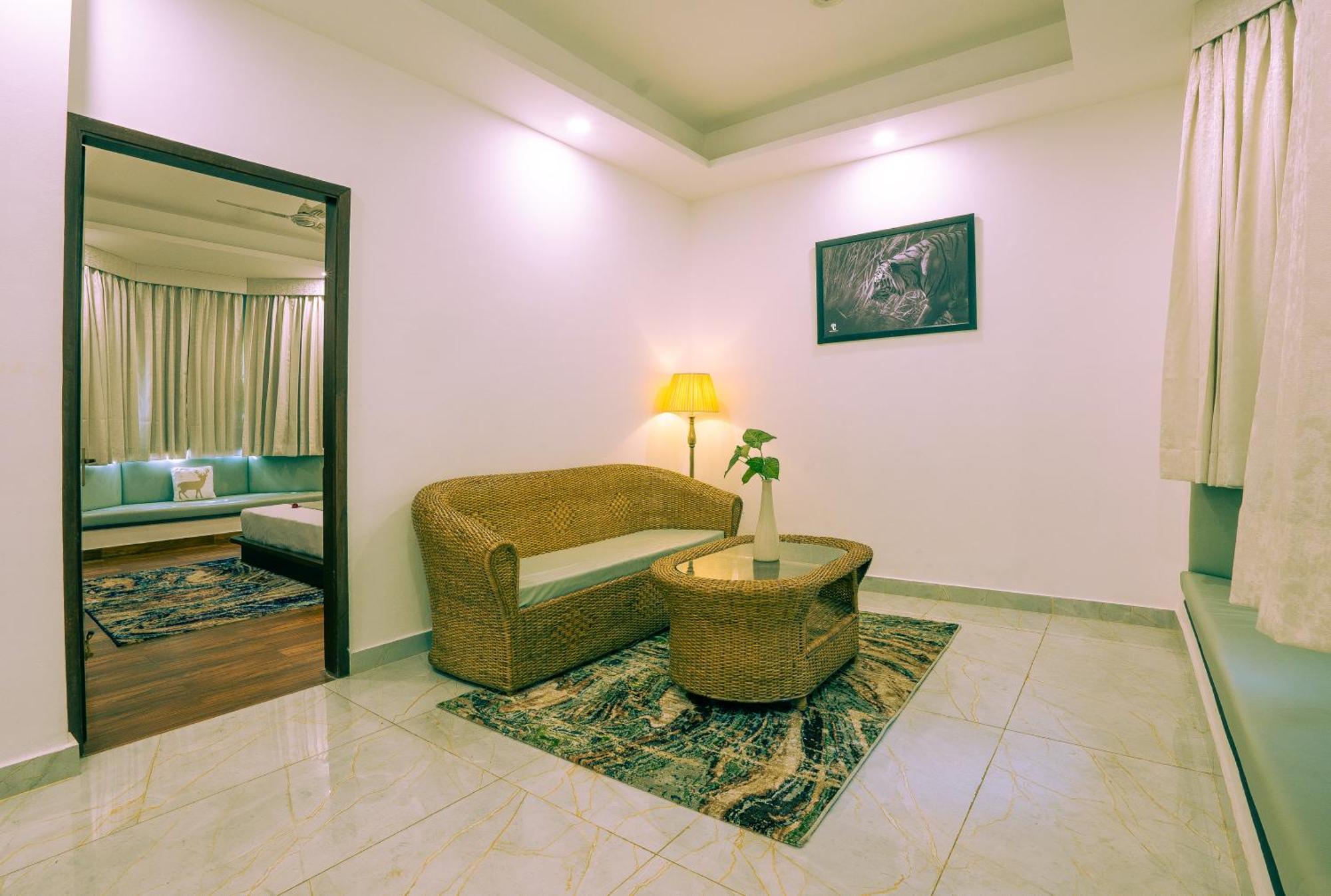 Corbett Tusker Trail Hotel Kashipur Exterior photo