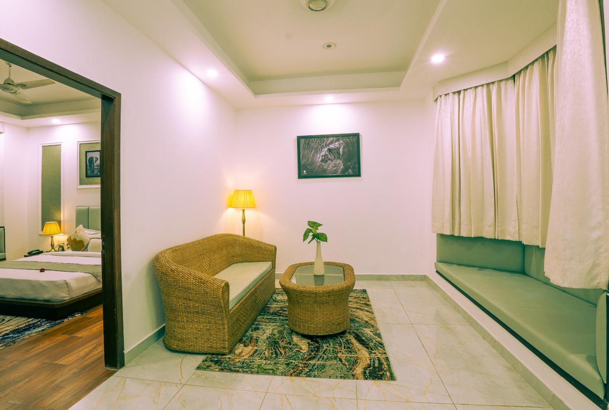 Corbett Tusker Trail Hotel Kashipur Exterior photo
