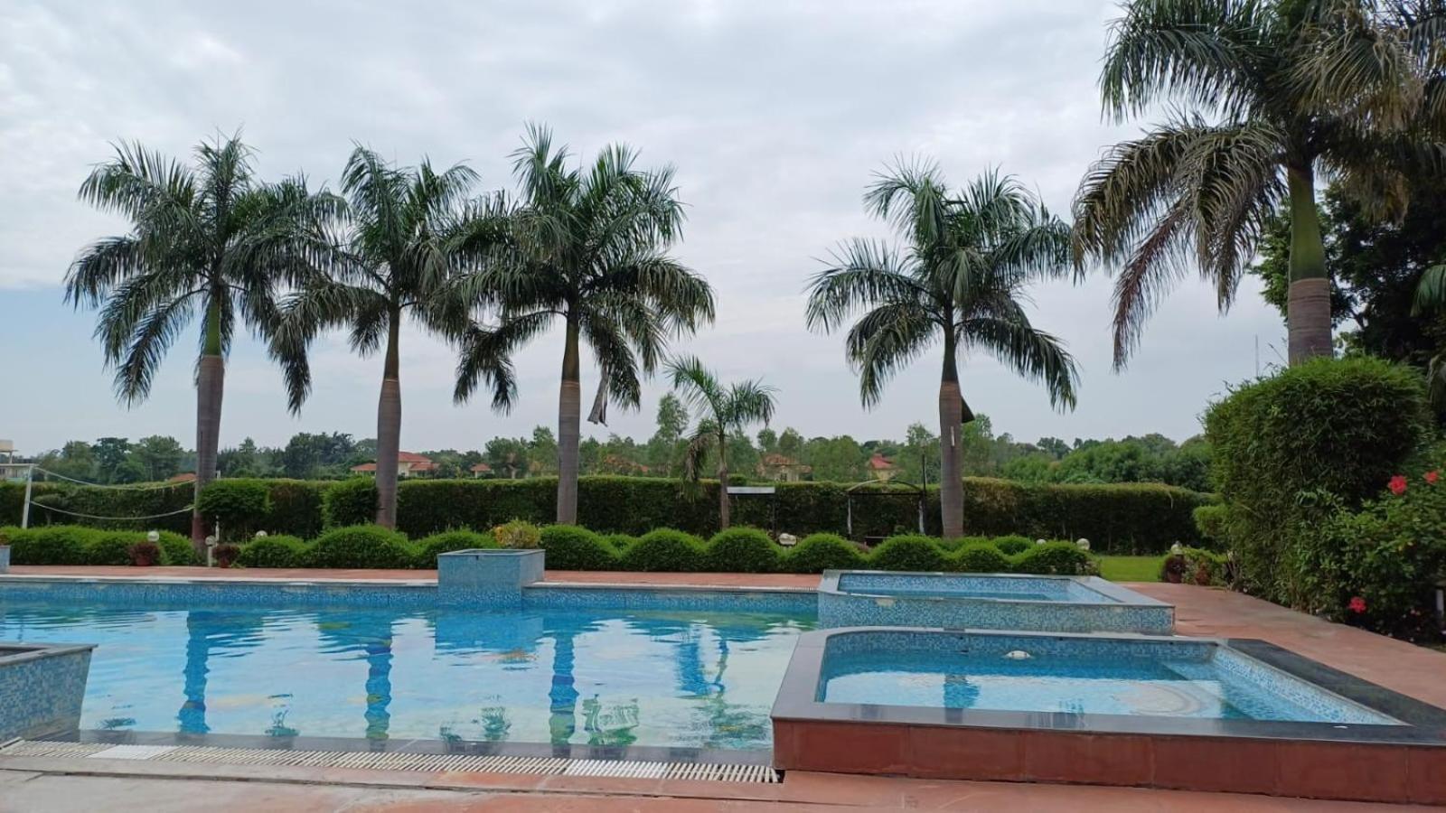 Corbett Tusker Trail Hotel Kashipur Exterior photo